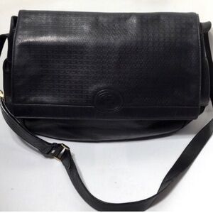 Gucci vintage large leather black bag.